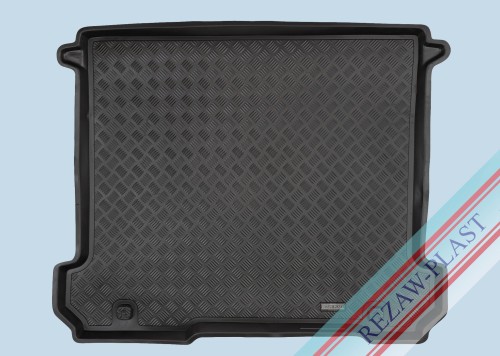 Trunk mat PE with rubber surface fits to: Nissan NV200 2009 -, Nissan E-NV200 2014 -