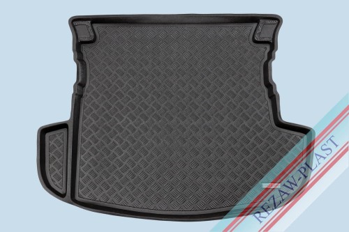 Trunk mat PE with rubber surface fits to: Mitsubishi OUTLANDER III 2012 - 2021