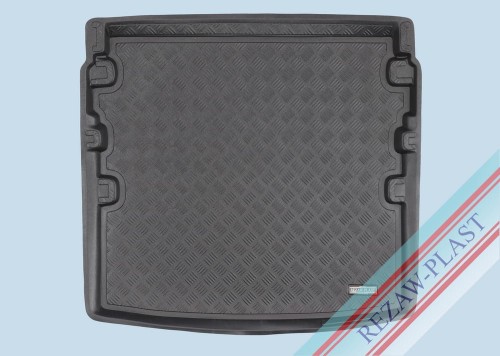 Trunk mat PE with rubber surface fits to: Skoda OCTAVIA IV 2019 -