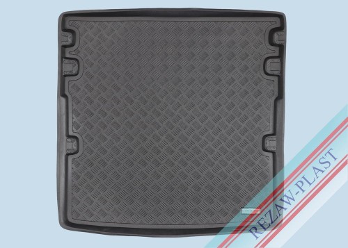 Trunk mat PE with rubber surface fits to: Skoda OCTAVIA IV 2019 -