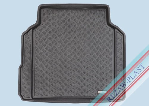 Trunk mat PE with rubber surface fits to: Alfa Romeo GIULIA 2016 -