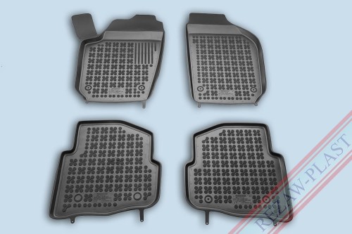 Floor mats black fit to: Seat CORDOBA II 2003 - 2009, IBIZA III 2002 - 2008, Skoda FABIA I 1999 - 2007, Volkswagen POLO IV 2001 - 2009