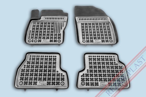 Dywaniki podłogowe czarne pasują do: Ford FOCUS II 2005 - 2011