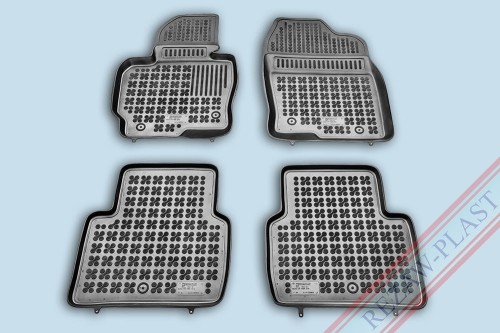 Dywaniki podłogowe czarne pasują do: Mazda CX-5 I 2012 - 2017