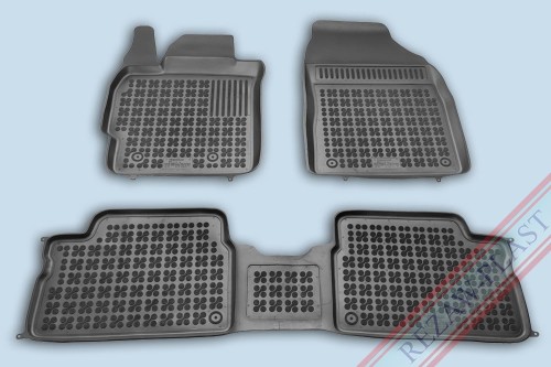 Dywaniki podłogowe czarne pasują do: Toyota AURIS I 2006 - 2013, COROLLA X 2006 - 2013