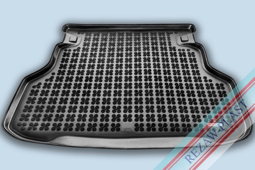 Trunk mat black fits to: Toyota AVENSIS II 2003 - 2009
