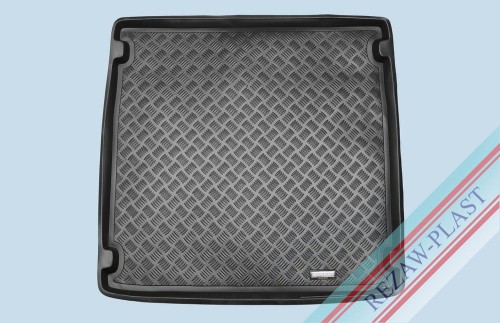 Trunk mat PE with rubber surface fits to: Opel ASTRA K V 2016 - 2021