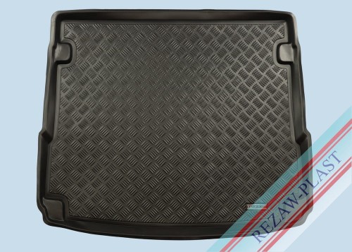 Trunk mat PE with rubber surface fits to: Audi Q5 II 2017 -