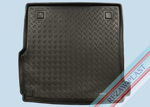 Trunk mat PE with rubber surface fits to: Mercedes W213 E - CLASS 2016 - 2023, ALL - TERRAIN 2020 - 2023