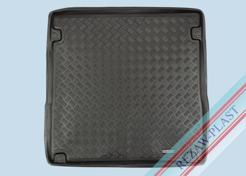 Trunk mat PE with rubber surface fits to: Peugeot 308 II 2014 - 2021 