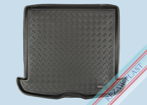 Trunk mat PE with rubber surface fits to: Volvo V50 2004 - 2012