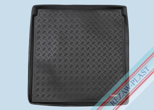 Trunk mat PE with rubber surface fits to: Opel ASTRA J IV 2010 - 2015