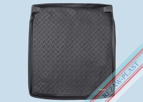 Trunk mat PE with rubber surface fits to: Volkswagen PASSAT B6, B7 2005 - 2014