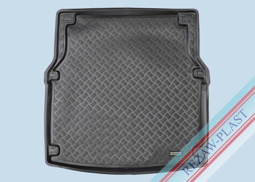 Trunk mat PE with rubber surface fits to: Mercedes CLS II C218 2011 - 2018