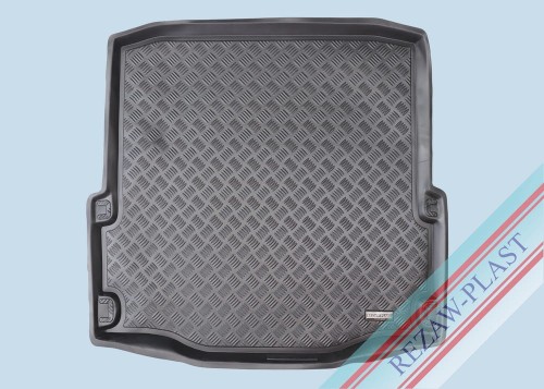 Trunk mat PE with rubber surface fits to: Skoda SUPERB II 2008 - 2015