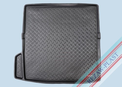 Trunk mat PE with rubber surface fits to: Volvo XC90 II 2015 -
